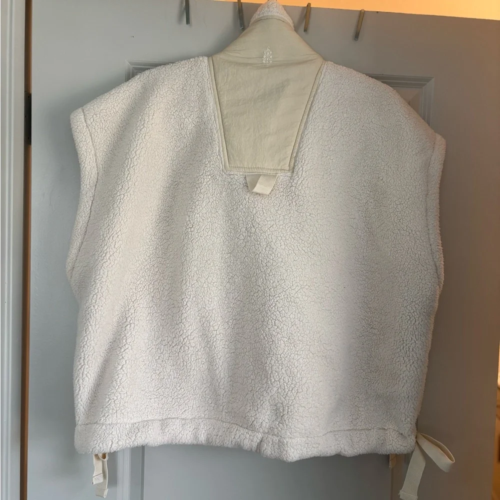 Free People Movement: Medium, Cream Sherpa Snap-Front Vest. Easy care. - Picture 2 of 4